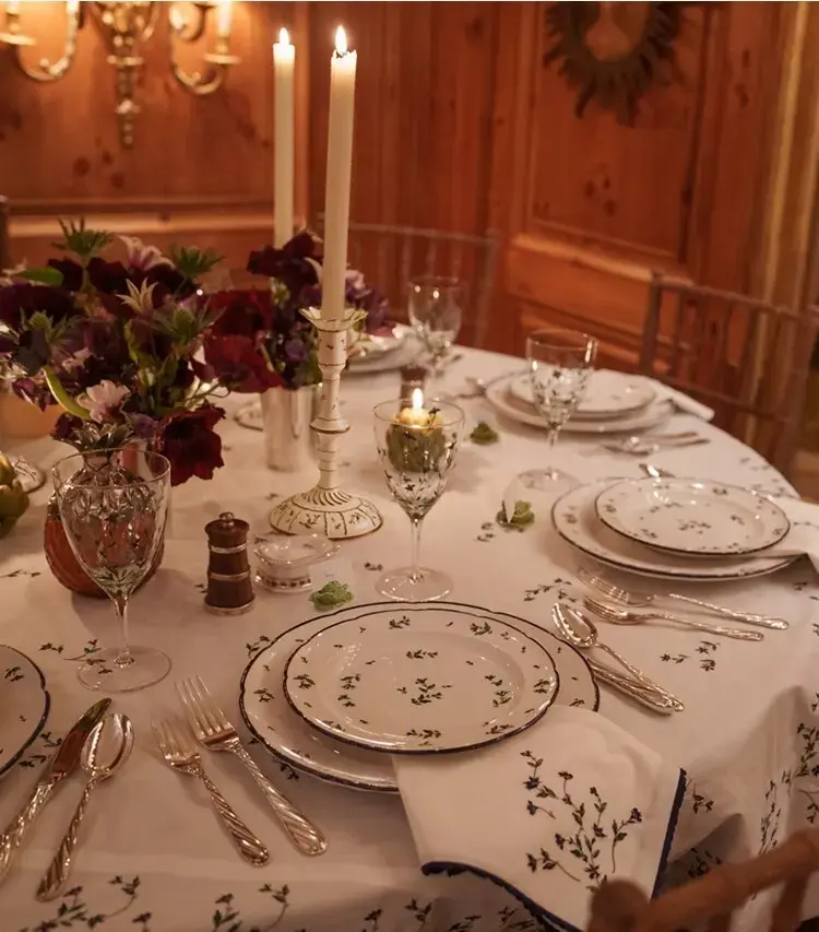 Jolie Fleur Round Tablecloth, 70" - Image 3